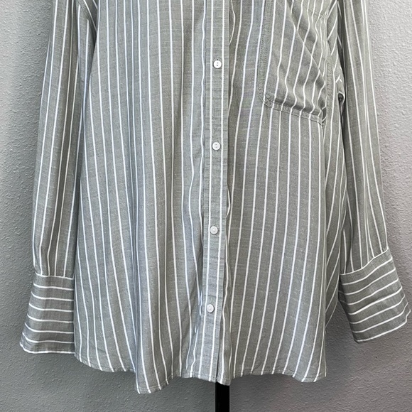 American Eagle Sz L Long-Sleeve Tie Back Striped Olive Button-Up Shirt - Picture 4 of 10